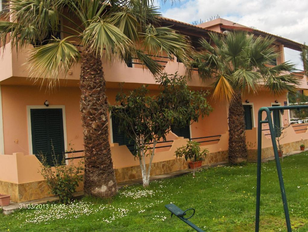 Feakes Apartments อาร์ริลลาส ภายนอก รูปภาพ