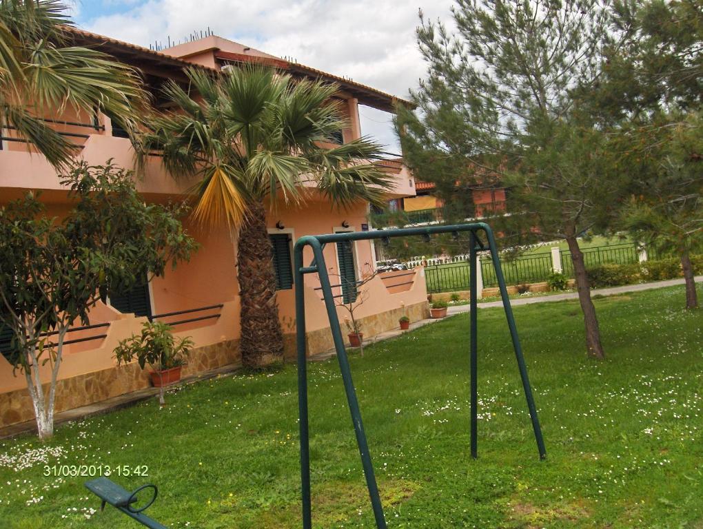 Feakes Apartments อาร์ริลลาส ภายนอก รูปภาพ