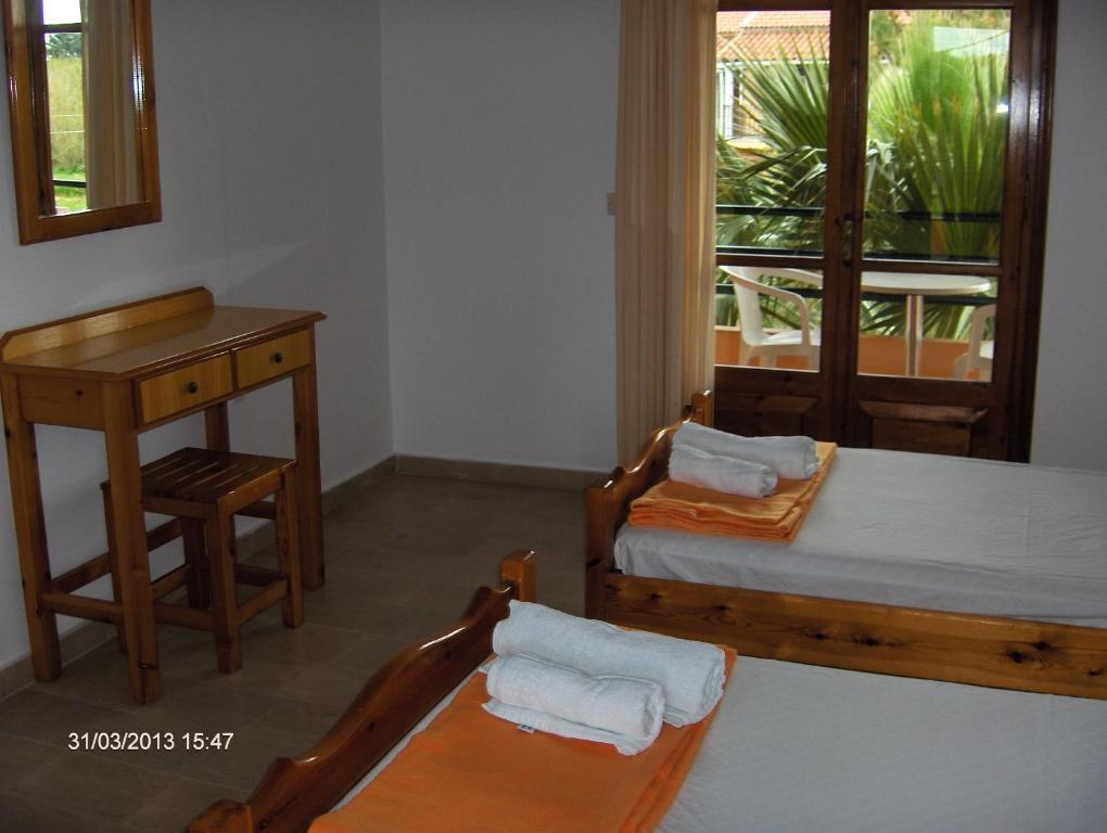 Feakes Apartments อาร์ริลลาส ห้อง รูปภาพ