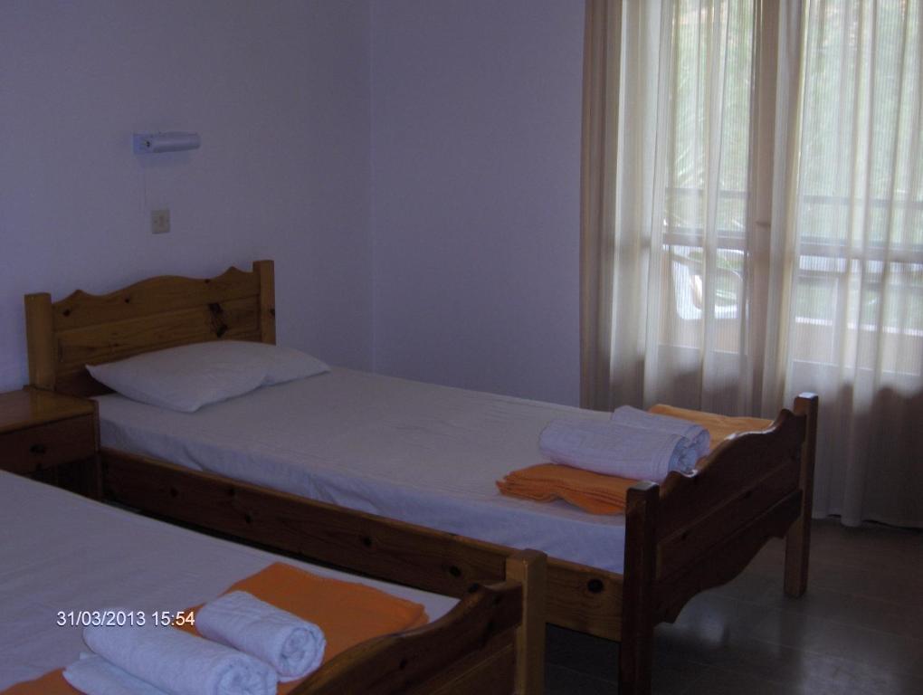 Feakes Apartments อาร์ริลลาส ห้อง รูปภาพ